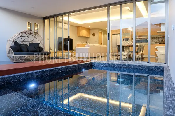 CHA6838: Modern Townhouses with Pool in Chalong. Photo #59
