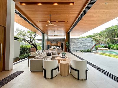 BAN22210: Luxurious 4 Bedroom Villa for Sale in Bang Tao, Phuket – Your Island Paradise Awaits. Photo #15