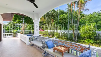 CHA6901: 5 bedroom villa with a large plot of land in Chalong. Photo #23