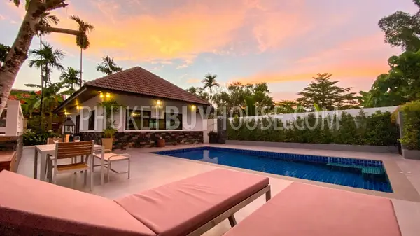 CHA6901: 5 bedroom villa with a large plot of land in Chalong. Photo #16