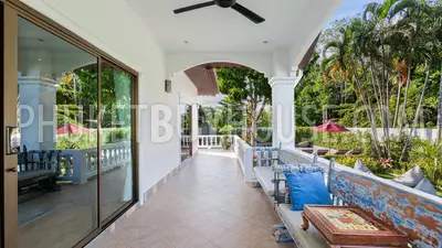 CHA6901: 5 bedroom villa with a large plot of land in Chalong. Photo #45