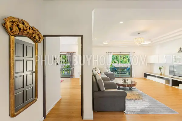 CHA6901: 5 bedroom villa with a large plot of land in Chalong. Photo #29