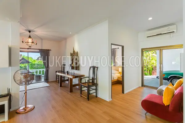 CHA6901: 5 bedroom villa with a large plot of land in Chalong. Photo #31