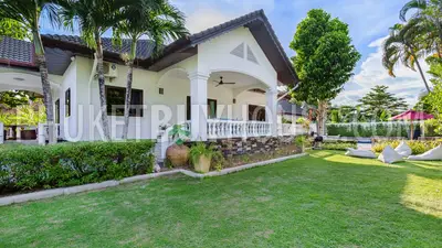 CHA6901: 5 bedroom villa with a large plot of land in Chalong. Photo #50