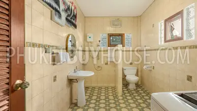 CHA6901: 5 bedroom villa with a large plot of land in Chalong. Photo #43