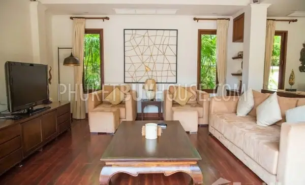 BAN6883: Contemporary Thai-Balinese style Villa in Bang Tao. Photo #5