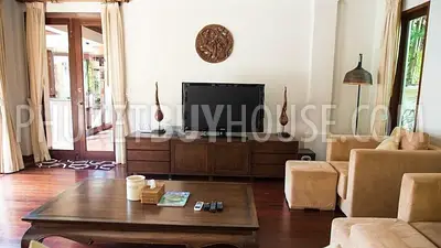 BAN6883: Contemporary Thai-Balinese style Villa in Bang Tao. Photo #6