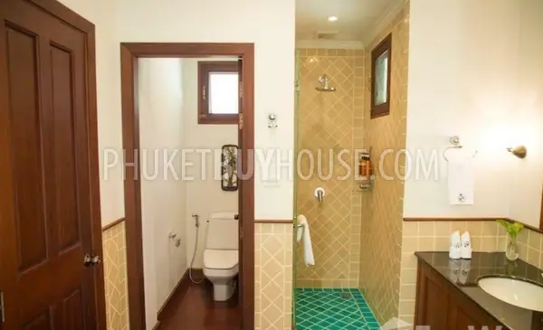 BAN6883: Contemporary Thai-Balinese style Villa in Bang Tao. Photo #18