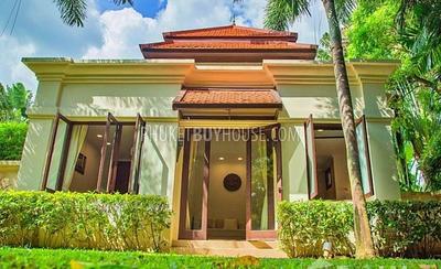 BAN6883: Contemporary Thai-Balinese style Villa in Bang Tao. Photo #19
