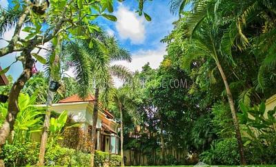 BAN6883: Contemporary Thai-Balinese style Villa in Bang Tao. Photo #20