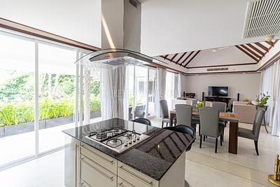 KAT6896: Luxury Villa for 4 bedrooms near Kata Noi beach. Photo #5