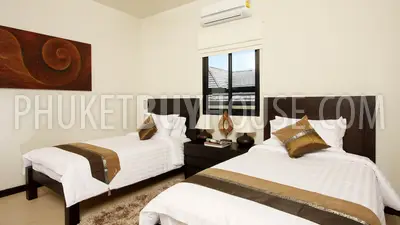 NAI5467: Ultimate Retreat: 8-Bedroom Luxury Villa in Phuket near Nai Harn Beach. Photo #7