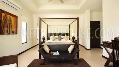 NAI5467: Ultimate Retreat: 8-Bedroom Luxury Villa in Phuket near Nai Harn Beach. Photo #14