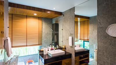 NAI22232: Luxurious Modern Villa with 3 Bedrooms in the Heart of Nai Harn. 照片 #35