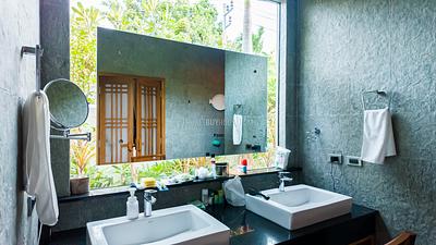 NAI22232: Luxurious Modern Villa with 3 Bedrooms in the Heart of Nai Harn. 照片 #12