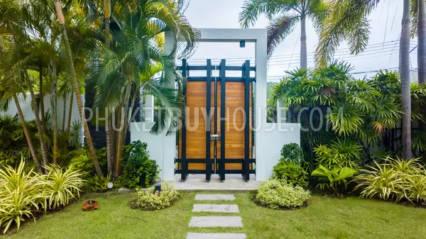 NAI22232: Luxurious Modern Villa with 3 Bedrooms in the Heart of Nai Harn. Photo #32