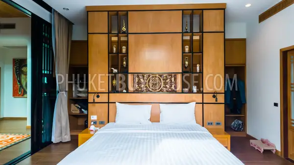 NAI22232: Luxurious Modern Villa with 3 Bedrooms in the Heart of Nai Harn. Photo #5