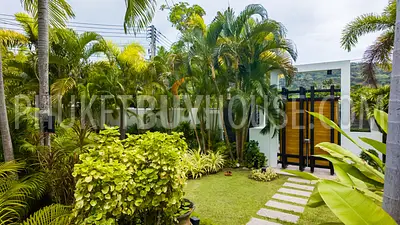 NAI22232: Luxurious Modern Villa with 3 Bedrooms in the Heart of Nai Harn. Photo #37