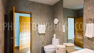 NAI22232: Luxurious Modern Villa with 3 Bedrooms in the Heart of Nai Harn. Photo #34