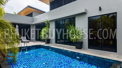 NAI22232: Luxurious Modern Villa with 3 Bedrooms in the Heart of Nai Harn. Photo #13