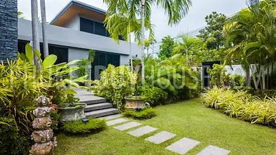 NAI22232: Luxurious Modern Villa with 3 Bedrooms in the Heart of Nai Harn. Photo #14