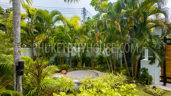 NAI22232: Luxurious Modern Villa with 3 Bedrooms in the Heart of Nai Harn. Photo #43