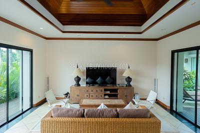 NAI7311: Four Bedroom Pool Villa in Nai Harn. Photo #6