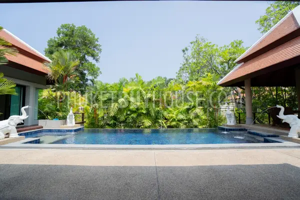 NAI7311: Four Bedroom Pool Villa in Nai Harn. Photo #27
