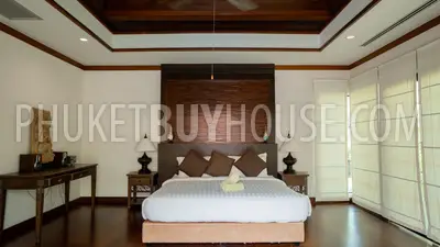 NAI7311: Four Bedroom Pool Villa in Nai Harn. Photo #14