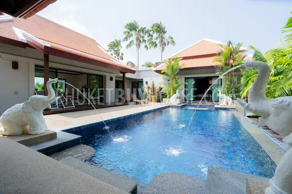 NAI7311: Four Bedroom Pool Villa in Nai Harn. Photo #21
