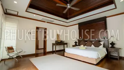 NAI7311: Four Bedroom Pool Villa in Nai Harn. Photo #35