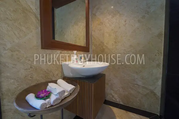 NAI7157: Majestic 4-Bedroom Villa in Naiharn. Photo #2