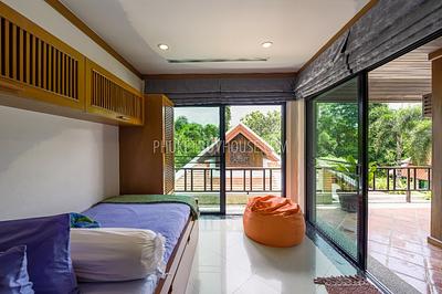 NAI7157: Majestic 4-Bedroom Villa in Naiharn. Photo #20