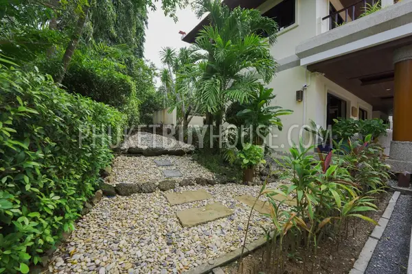 NAI7157: Majestic 4-Bedroom Villa in Naiharn. Photo #27