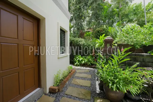 NAI7157: Majestic 4-Bedroom Villa in Naiharn. Photo #32
