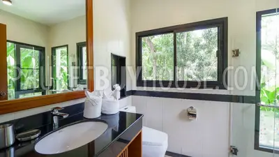 NAI7157: Majestic 4-Bedroom Villa in Naiharn. Photo #5