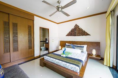 NAI7157: Majestic 4-Bedroom Villa in Naiharn. Photo #9