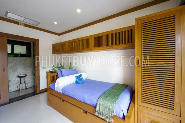 NAI7157: Majestic 4-Bedroom Villa in Naiharn. Photo #10
