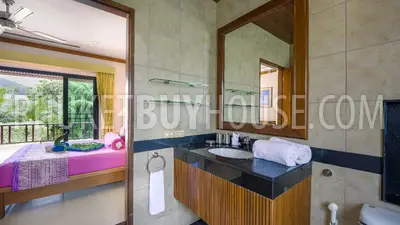 NAI7157: Majestic 4-Bedroom Villa in Naiharn. Photo #22