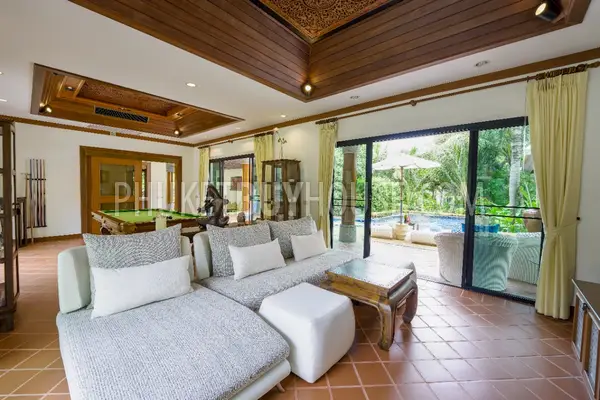 NAI7157: Majestic 4-Bedroom Villa in Naiharn. Photo #31