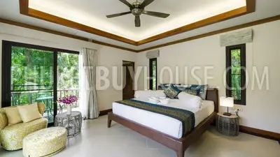 NAI7157: Majestic 4-Bedroom Villa in Naiharn. Photo #6