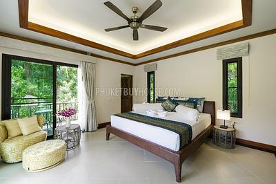 NAI7157: Majestic 4-Bedroom Villa in Naiharn. Photo #6