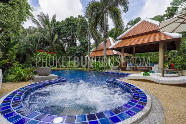 NAI7157: Majestic 4-Bedroom Villa in Naiharn. Photo #49
