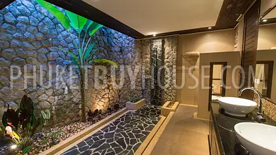 RAW6914: Magnificent Pool Villa in Rawai. Photo #19