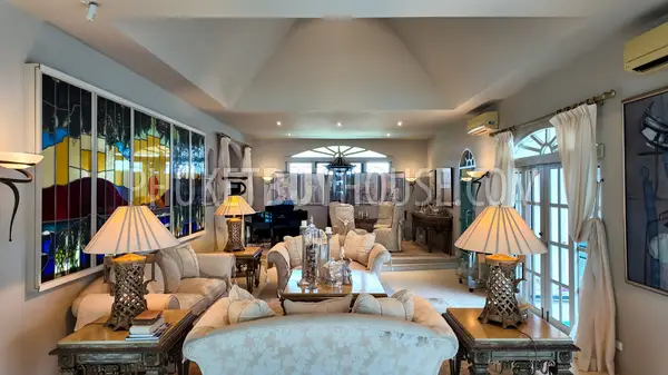 RAW22264: Exclusive 3-Bedroom Villa in Rawai: A Fusion of Maximalist Elegance and Thai Tradition. Photo #10