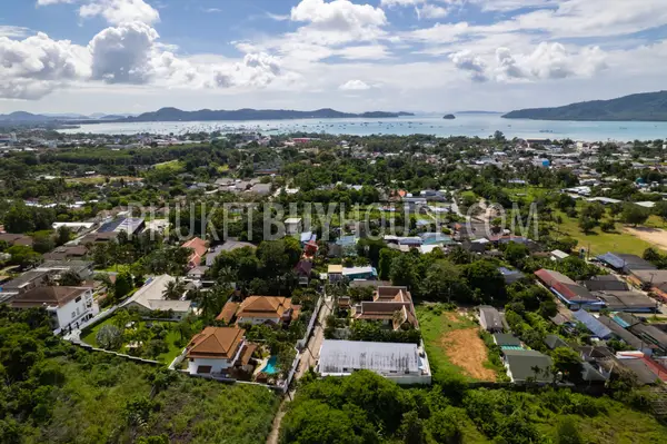 RAW22264: Exclusive 3-Bedroom Villa in Rawai: A Fusion of Maximalist Elegance and Thai Tradition. Photo #5