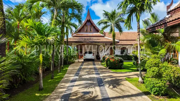 RAW22264: Exclusive 3-Bedroom Villa in Rawai: A Fusion of Maximalist Elegance and Thai Tradition. Photo #6