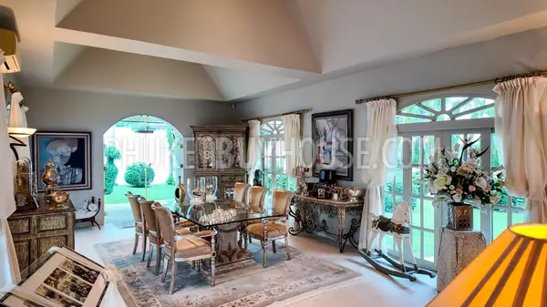 RAW22264: Exclusive 3-Bedroom Villa in Rawai: A Fusion of Maximalist Elegance and Thai Tradition. Photo #18