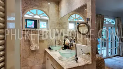 RAW22264: Exclusive 3-Bedroom Villa in Rawai: A Fusion of Maximalist Elegance and Thai Tradition. Photo #22