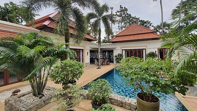 BAN6927: Magnificent Thai-Balinese Villa in Bang Tao. Photo #19